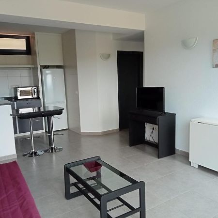L'Horitzo Apartment Llado Luaran gambar